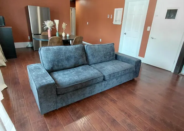 Arrowhead Wy - 2 Bedroom Apartment