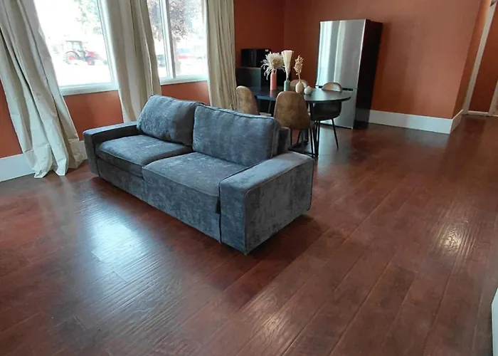 Arrowhead Wy - 2 Bedroom
