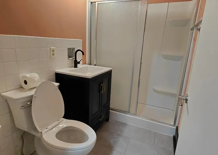 Apartment Arrowhead Wy - 2 Bedroom *